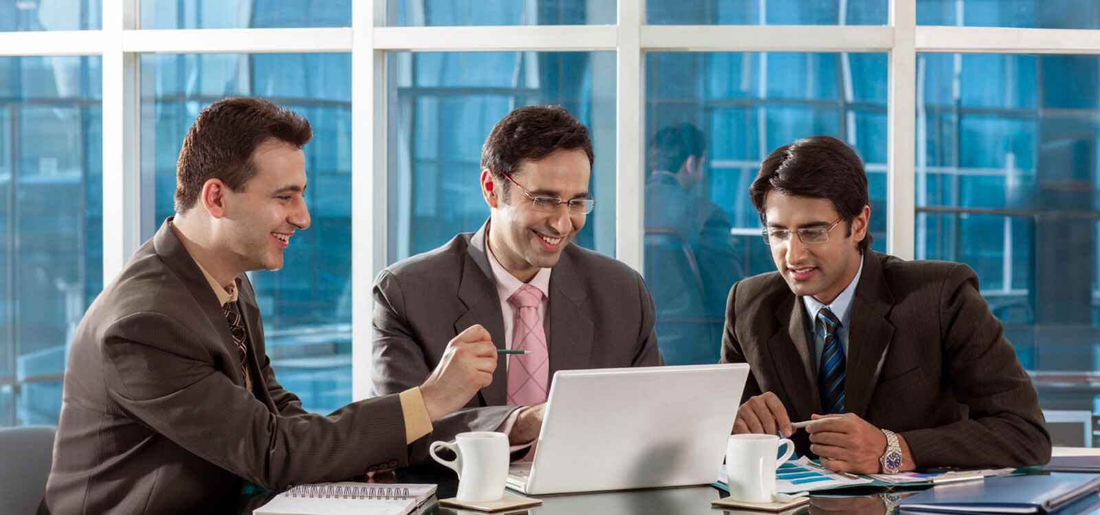 hero_bg_8_1-6-1-3-1 (1)